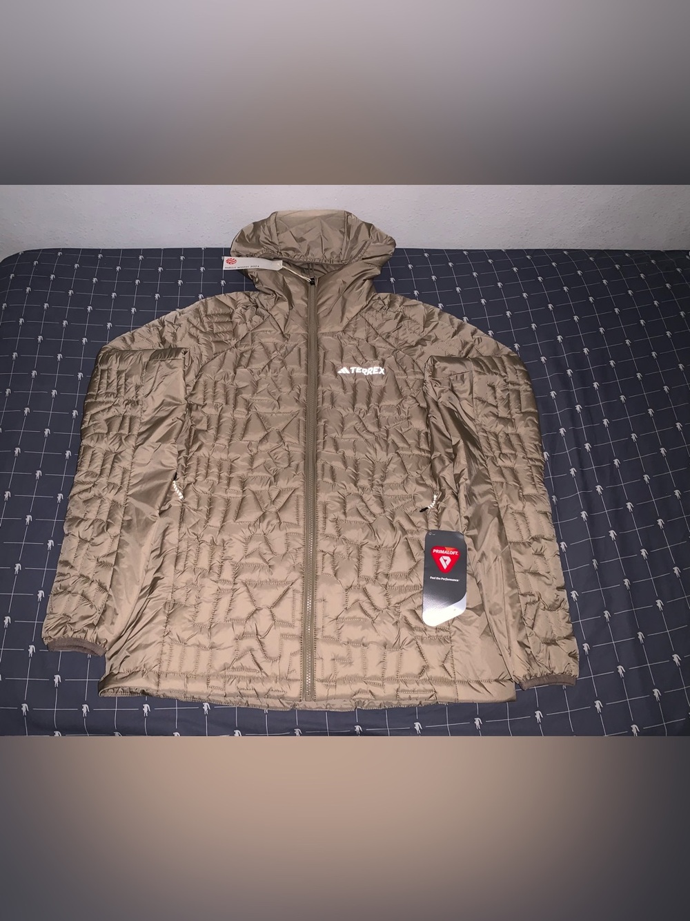 Adidas Terrex Xperior PrimaLoft Hooded Jacket KA6934 Size: Medium (Flaw On Hood)
